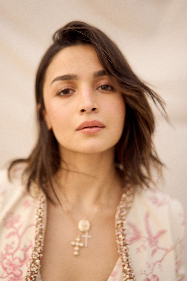 Alia-Bhatt-8.jpg 9