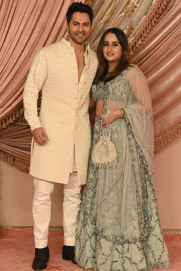 Ananth_Radhika_Pre-Wedding-14.jpg 18