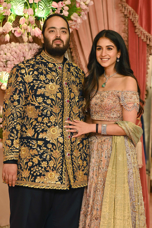 Ananth_Radhika_Pre-Wedding-2.jpg 27
