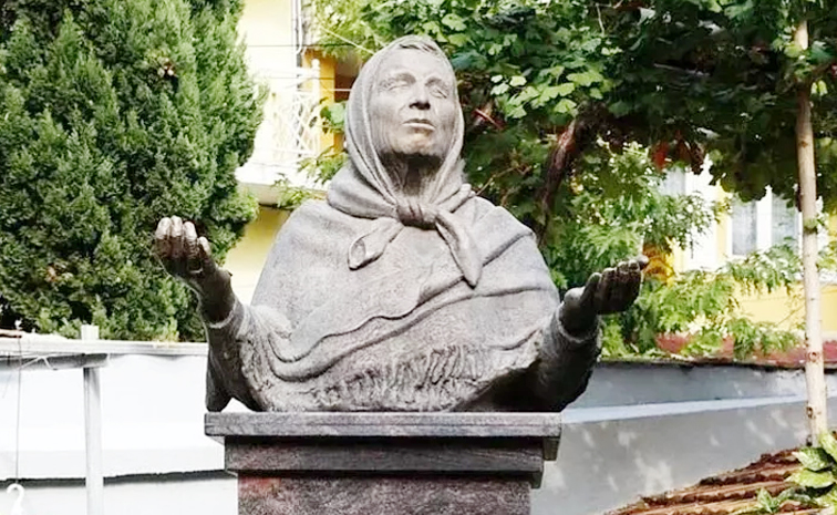 Baba_Vanga_Future.jpg