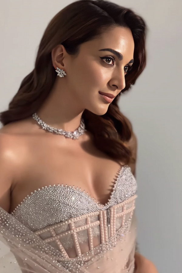 Kiara-Advani-10.jpg 11