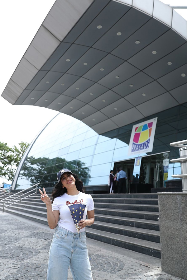 Nabha-Natesh-3_0.jpg 4
