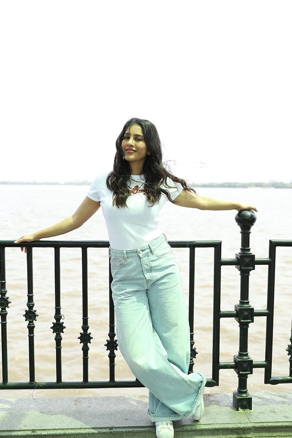 Nabha-Natesh-4_0.jpg 5