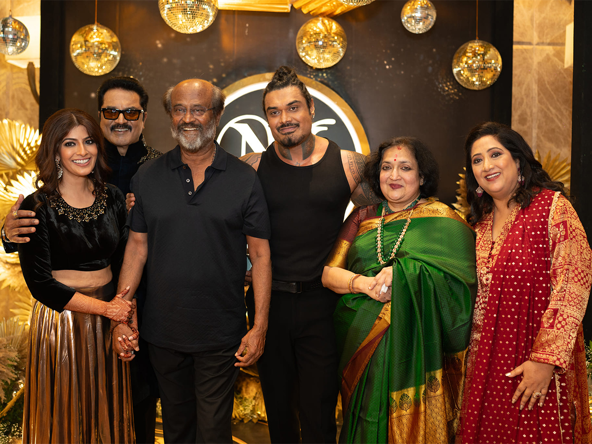 varalaxmi_20sarathkumar_20and_20nicholai_20sachdev_20sangeet_20party_20photo__20_282_29.jpg 2