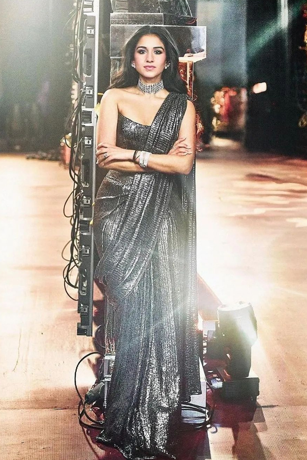 Bride-To-Be_Radhika-Merchant-1.jpg 6