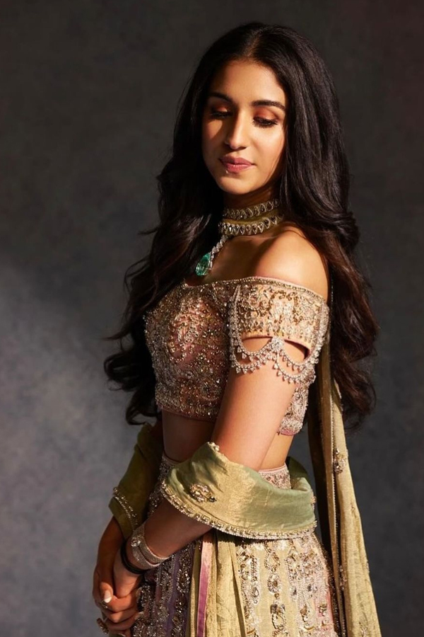Bride-To-Be_Radhika-Merchant-7.jpg 12