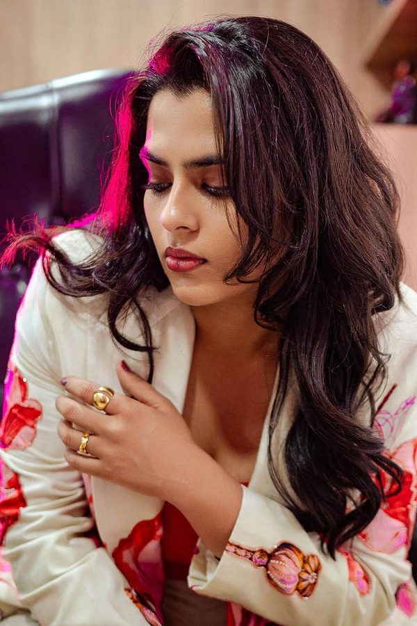 Kavya-Kalyanram-7.jpg 8