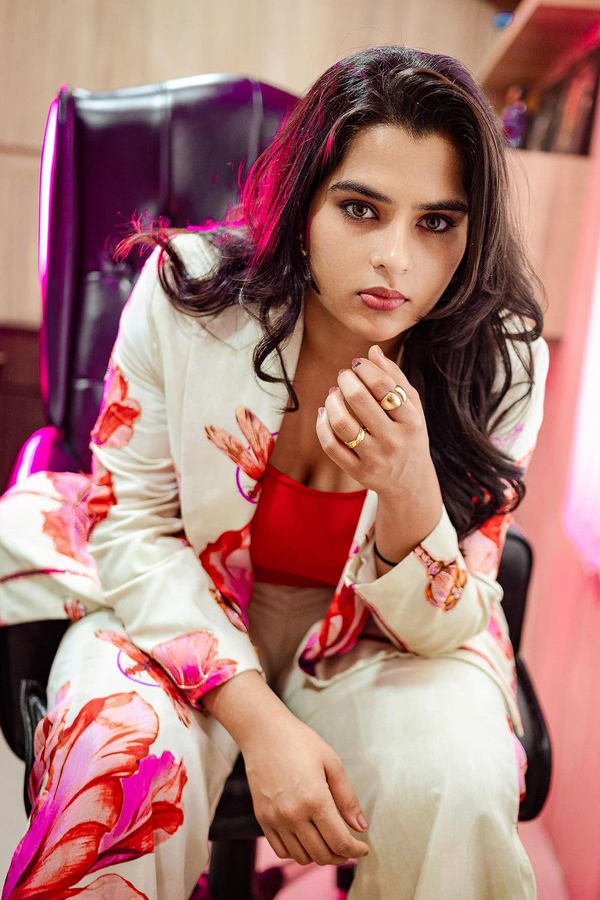 Kavya-Kalyanram-8.jpg 9