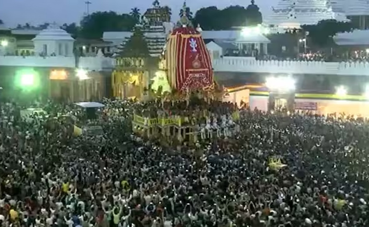 Lord_20Jagannath_20Rath_20Yatra_20in_20Puri.jpg
