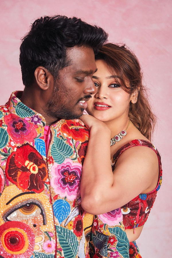 Atlee-Kumar_Priya-Mohan-11.jpg 12