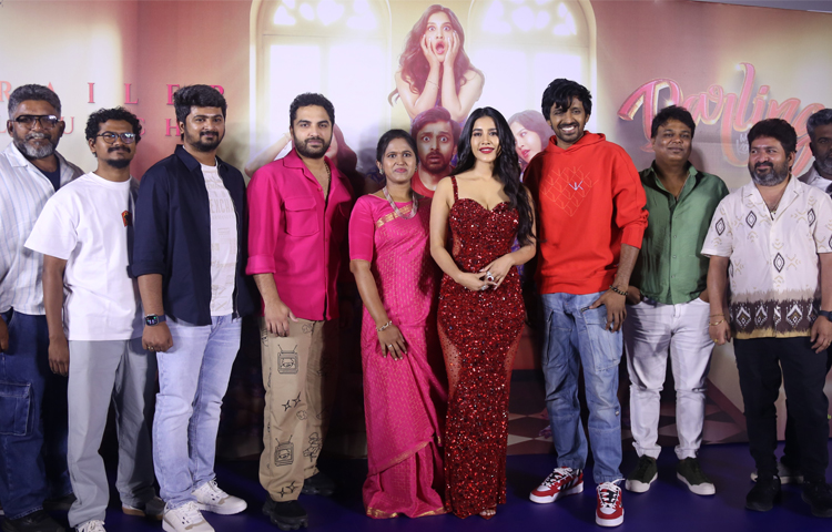 Darling-Movie-Trailer-Launch-01_0.jpg 1