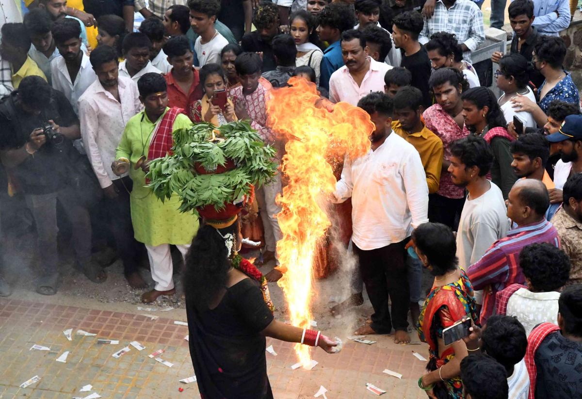 HYD-Golkonda-Bonalu-16.jpg 16