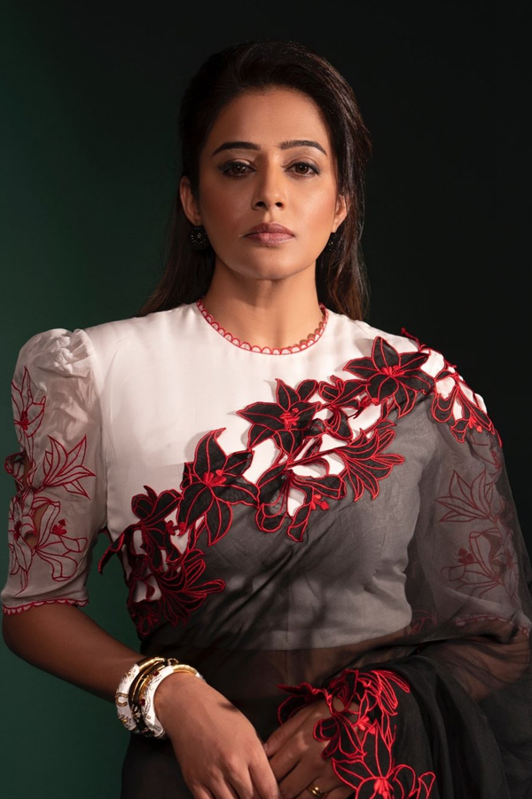 Priyamani-Raj-2.jpg 3