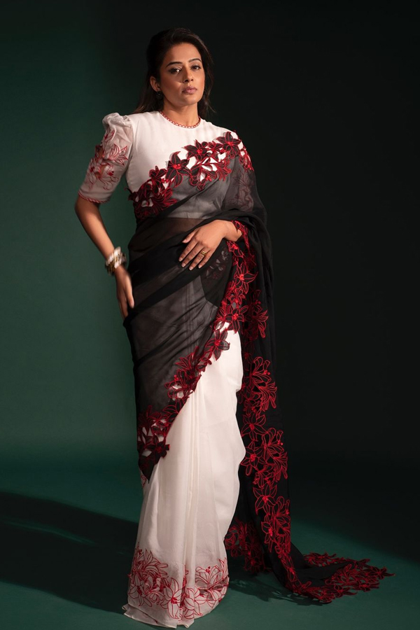 Priyamani-Raj-6.jpg 7
