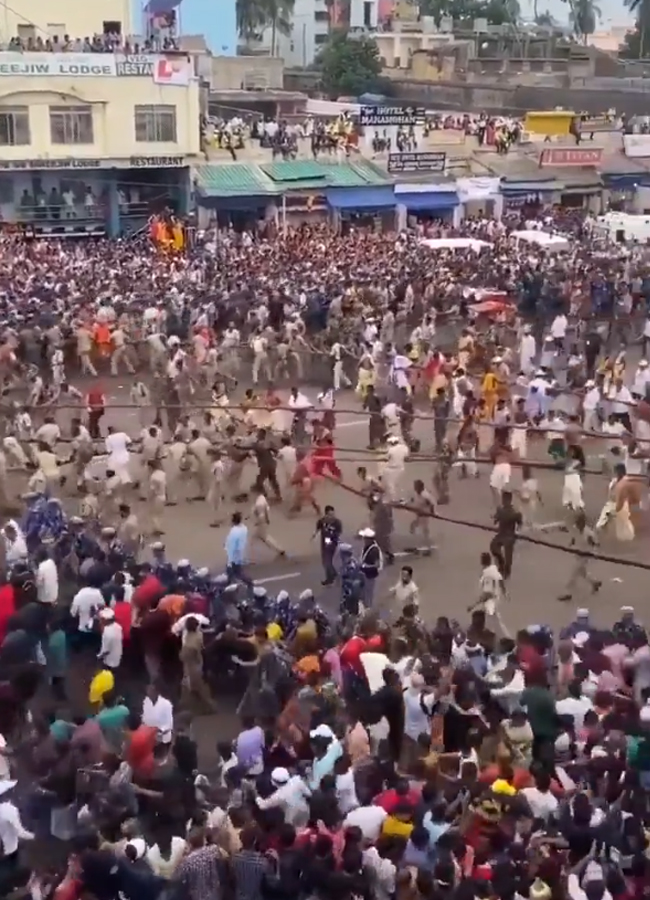 Puri-Jagannath-Rath-Yatra-04_0.jpg 4