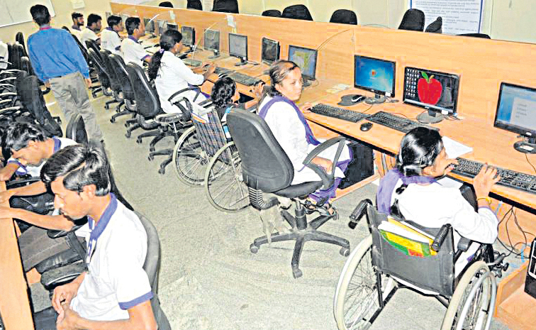 disable_20students.jpg