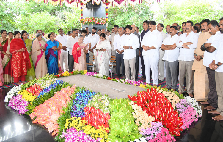 ysjagan-01_0.jpg