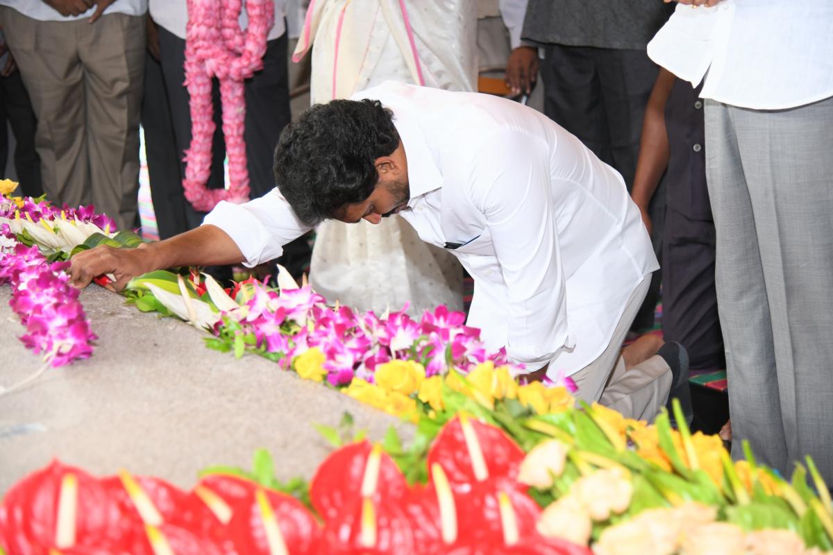 ysjagan-09_0.jpeg 6
