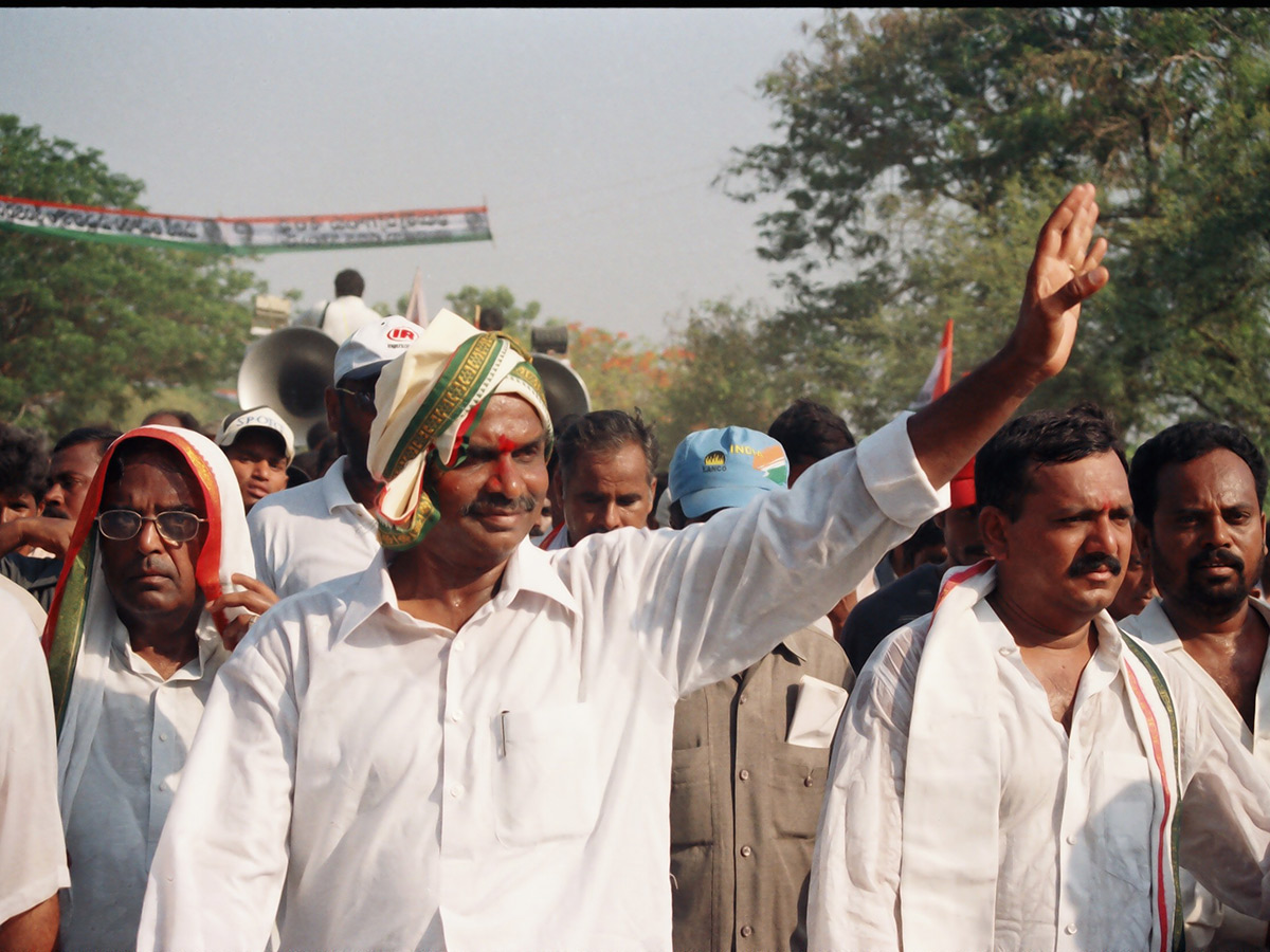 ysr-01.jpg 1