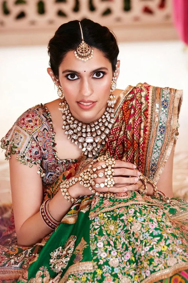 Ambani-Ladies-10_0.jpg 17