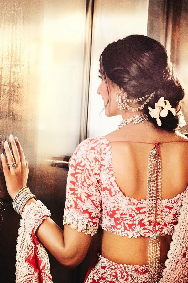 Ambani-Ladies-15.jpg 4