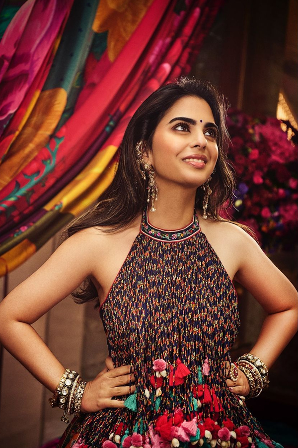 Ambani-Ladies-5.jpg 12