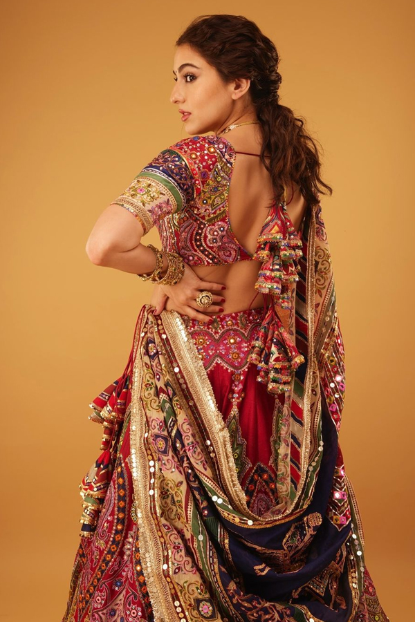 Sara-Ali-Khan-3.jpg 4