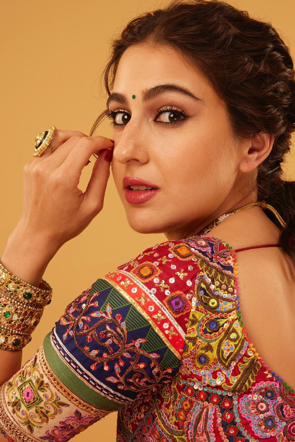 Sara-Ali-Khan-5.jpg 6