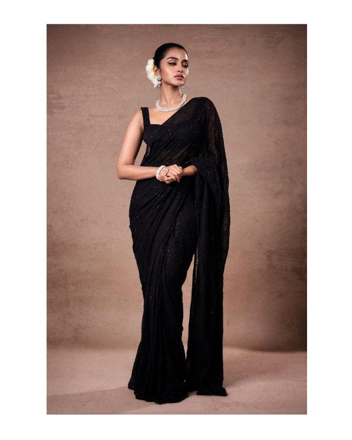 AnupamaParameswaran-03.jpg 3