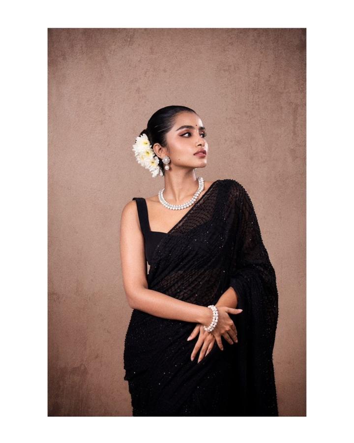 AnupamaParameswaran-05.jpg 5