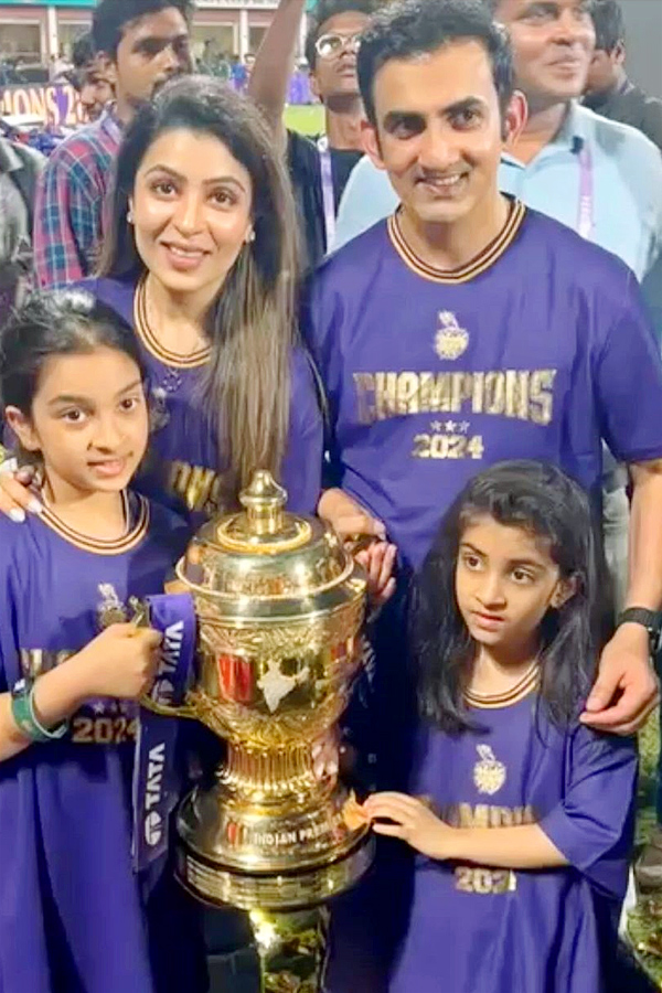 He_20deserves_20to_20Lead_20Gambhir_20Wife_20Natasha_20Jain_20On_20Appointment_20as_20India_20head_20coach_20Photos_20_2813_29.jpg 14