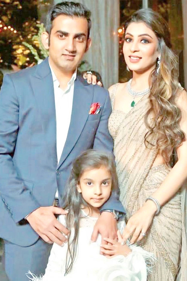 He_20deserves_20to_20Lead_20Gambhir_20Wife_20Natasha_20Jain_20On_20Appointment_20as_20India_20head_20coach_20Photos_20_283_29.jpg 4