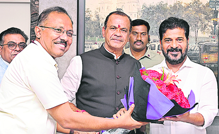 MEETING_20WITH_20NHAI_20OFFICIAL.jpg