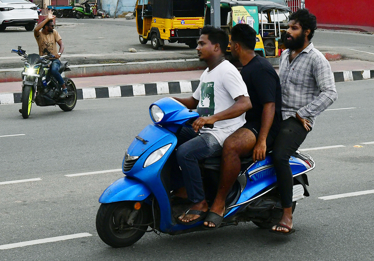 No_20Helmet_20in_20Visakhapatnam_5.jpg 5