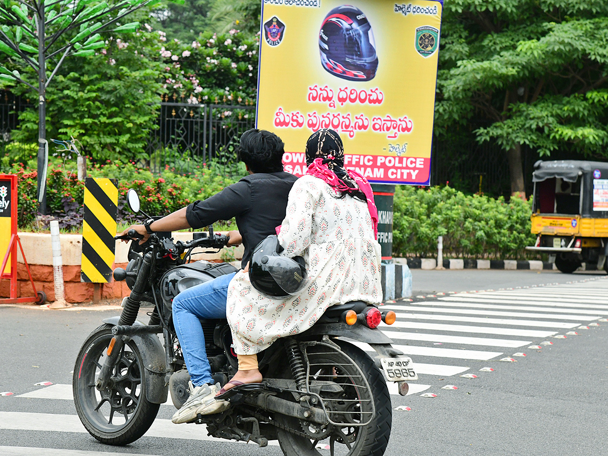 No_20Helmet_20in_20Visakhapatnam_8.jpg 8