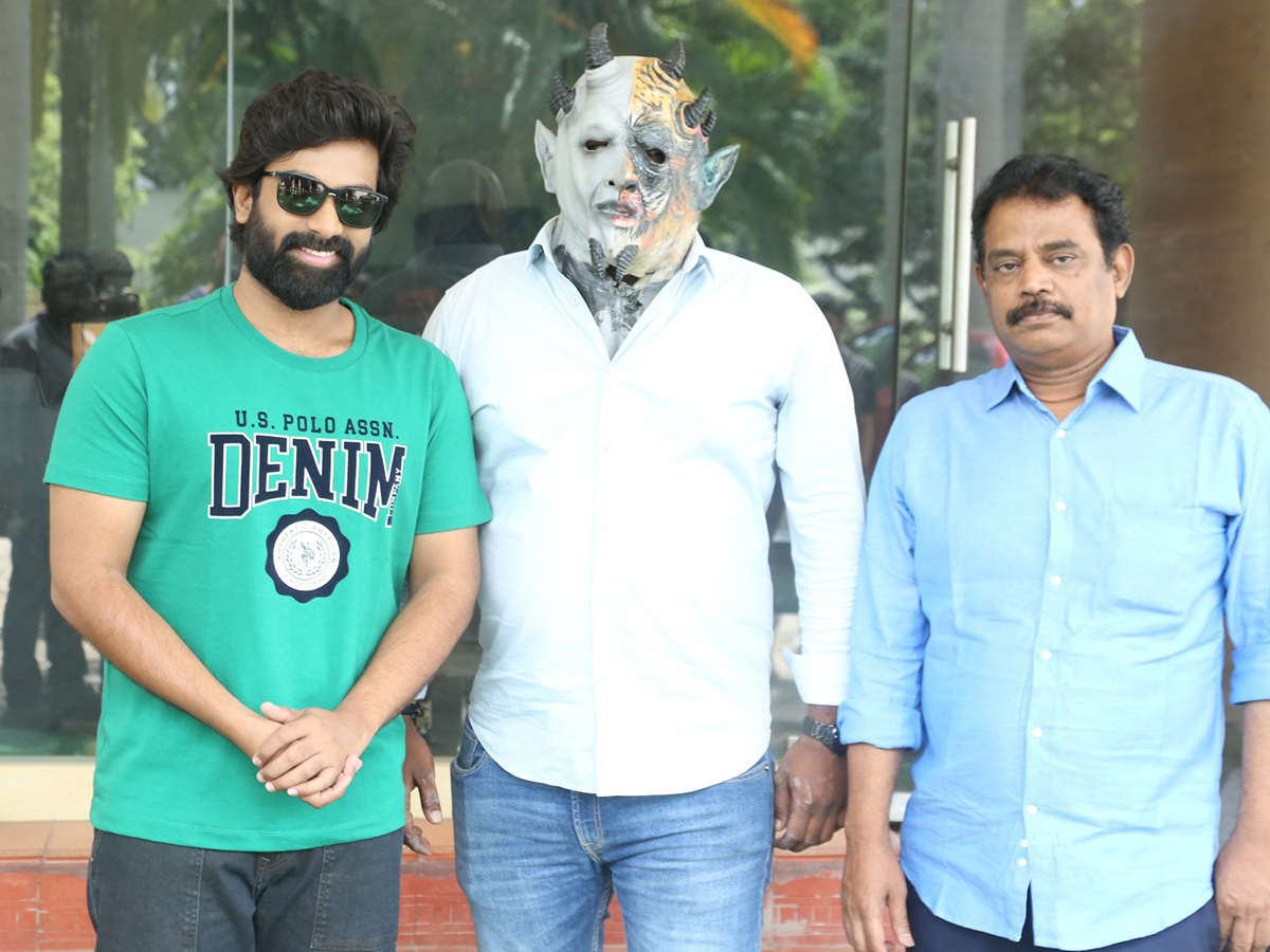 Operation_20Raavan_20Trailer_20Launch_20Event_20Photos_7.jpg 6