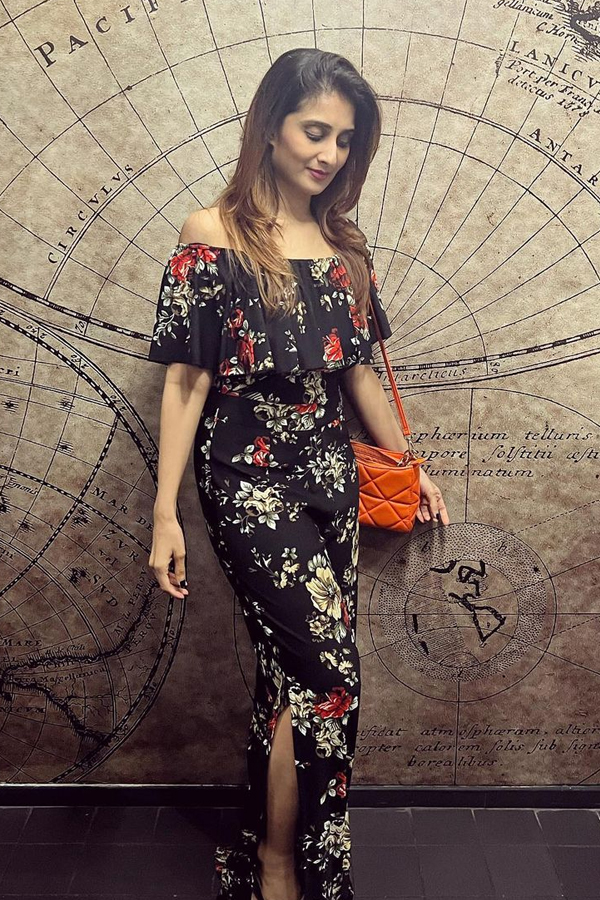 Shamlee-18.jpg 19