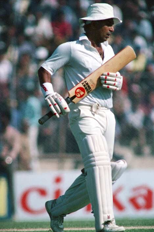 Sunil-Gavaskar-10.jpg 10