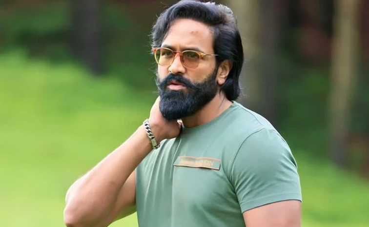 manchu-vishnu.jpg