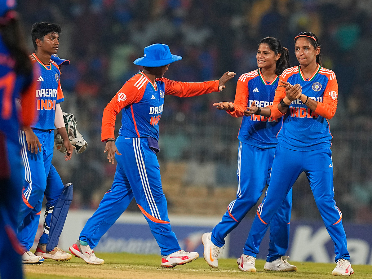 third_20T20_20cricket_20match_20between_20India_20Women_20and_20South_20Africa_20Women__20_2814_29.jpg 14