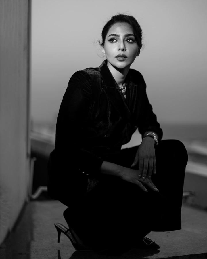 AishwaryaLekshmi-10.jpg 10