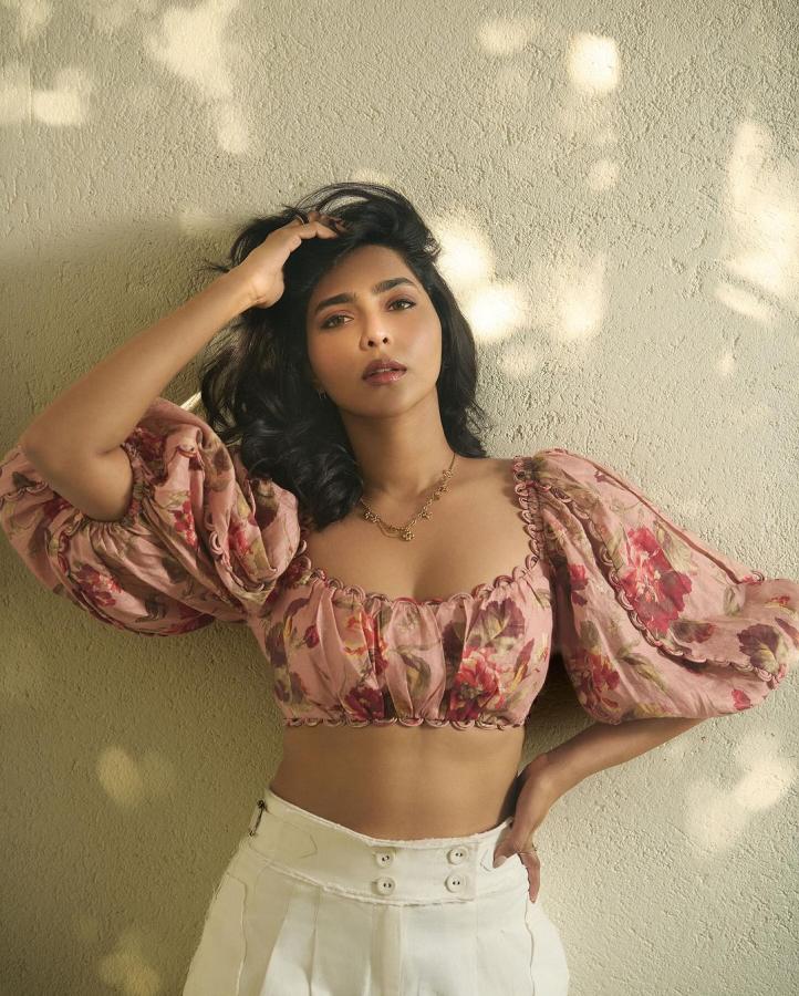 AishwaryaLekshmi-16.jpg 16