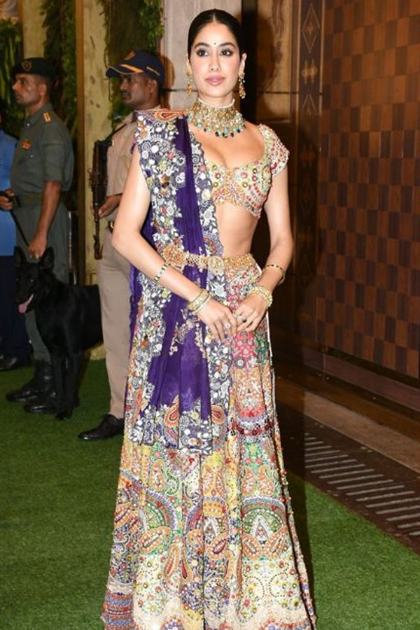 Janhvi-Kapoor-8.jpg 9