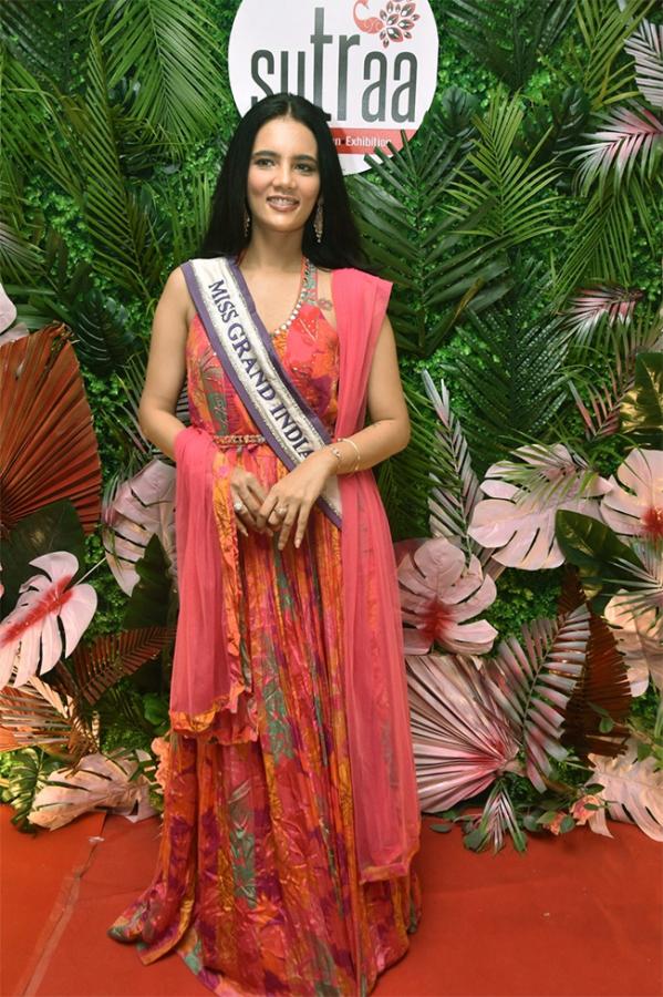 Prachi_20Nagpal_20at_20Fashion_20Exhibition_14.jpg 14