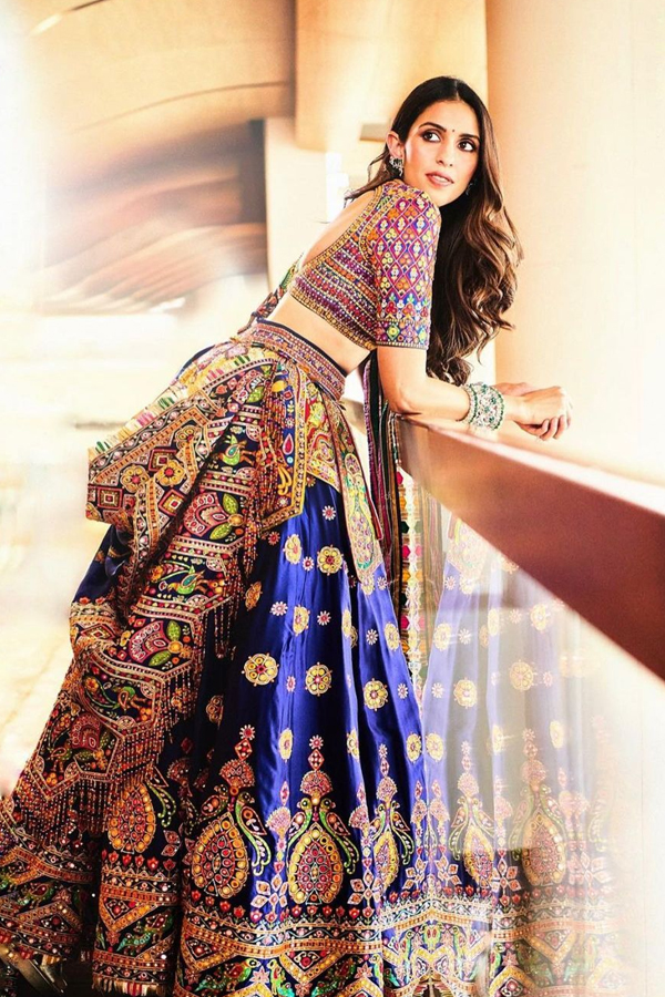Shloka-Akash-Ambani-5_1.jpg 6