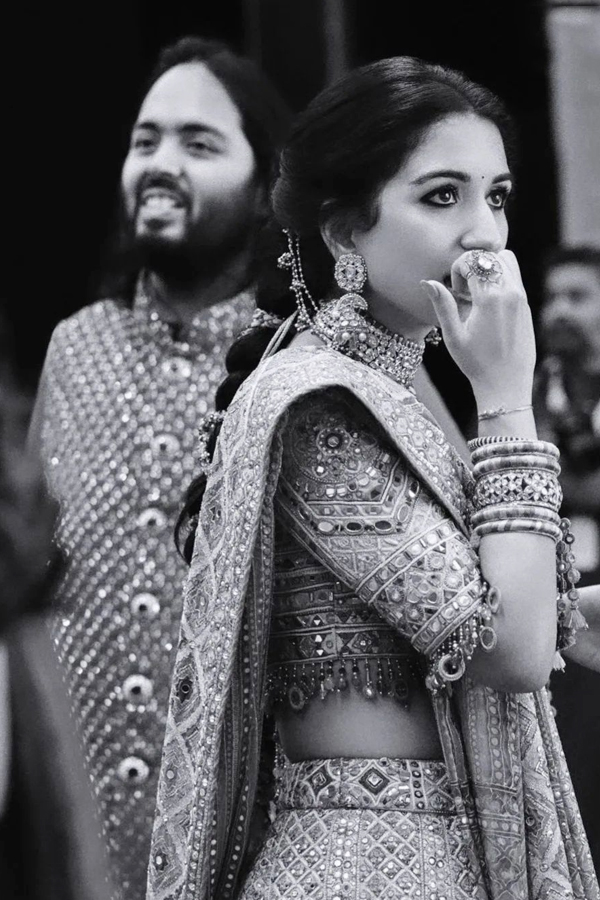Bride-To-Be_Radhika-Merchant-10.jpg 11