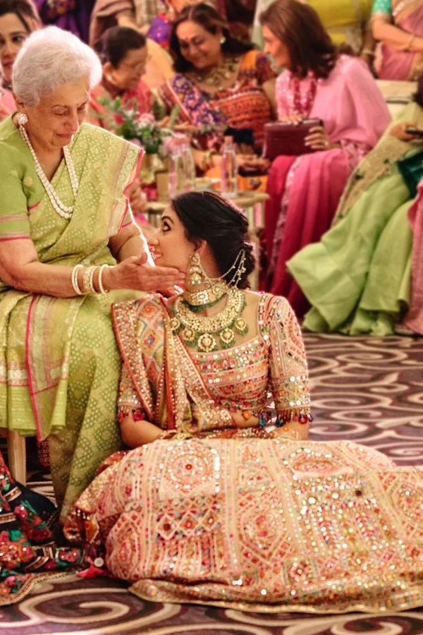 Bride-To-Be_Radhika-Merchant-8.jpg 9