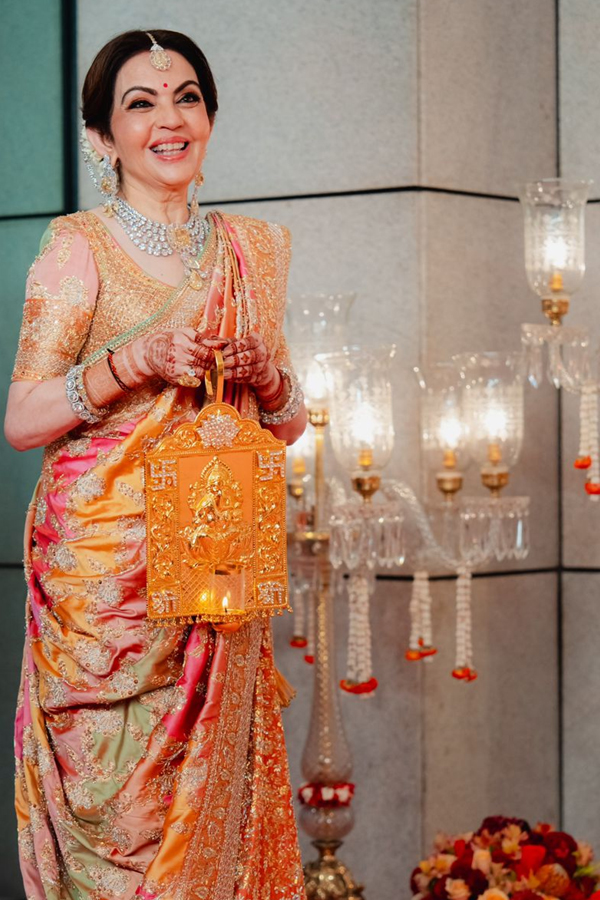 Celebreties_20Attend_20Anant_20Ambani_20and_20Radhika_20Merchant_20Wedding_20Photos13_20_282_29.jpg 46
