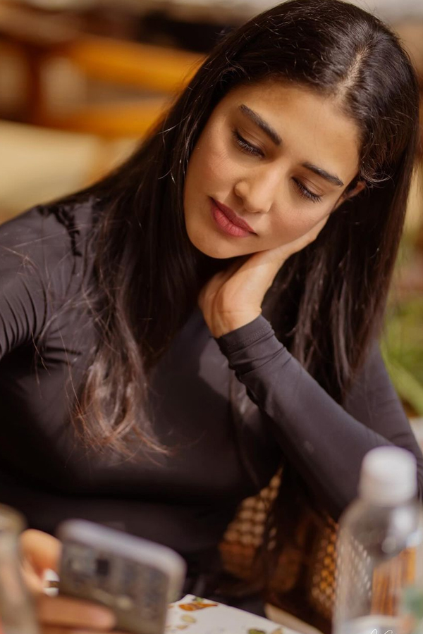 Daksha-Nagarkar-10_0.jpg 11
