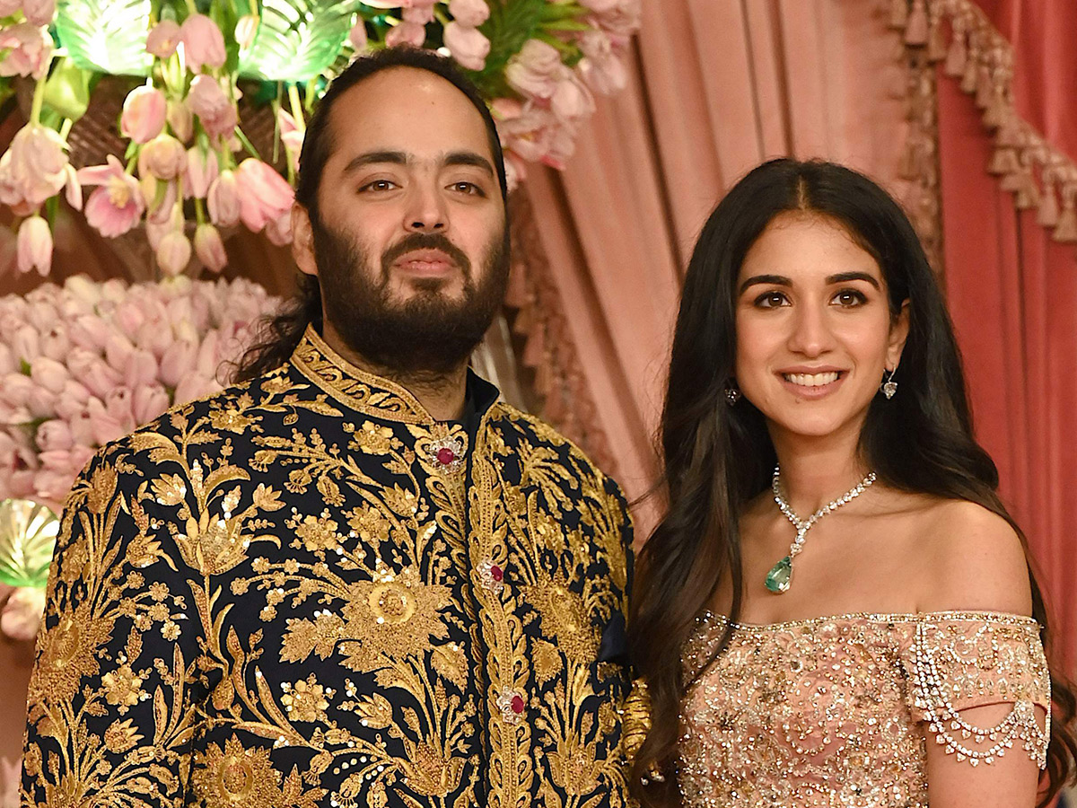 Famous_20CEOs_20to_20Attend_20Anant_20Ambani_20And_20Radhika_20Merchant_20Wedding_13.jpg 13